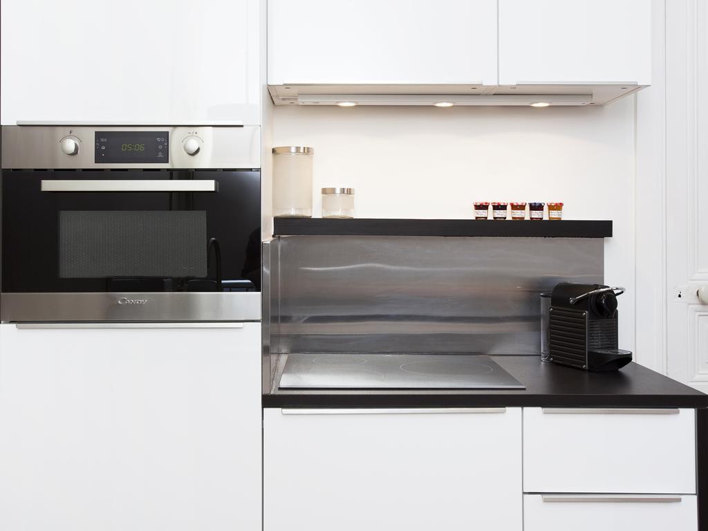 Livinparis - Luxury 2 Bedrooms Le Marais I Room photo