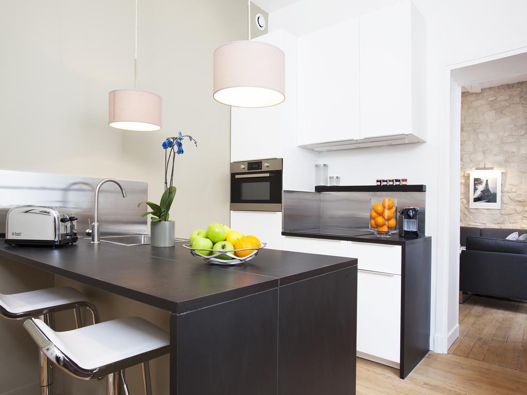 Livinparis - Luxury 2 Bedrooms Le Marais I Room photo