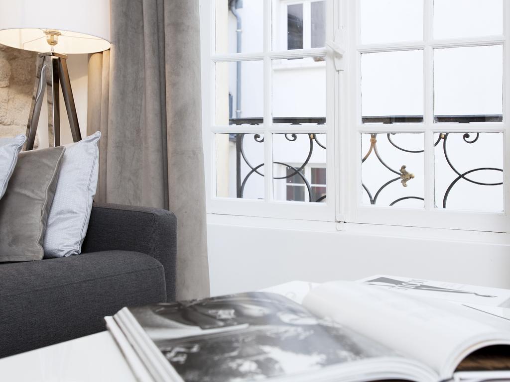 Livinparis - Luxury 2 Bedrooms Le Marais I Room photo